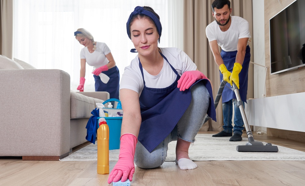 Uncommon-Places-to-Clean-in-Your-Home-01-0504170053